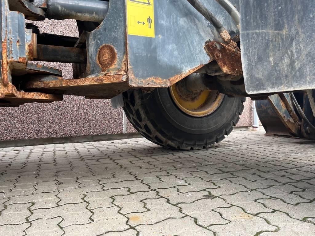 Komatsu WA 250 PZ-5 Carregadeiras de rodas