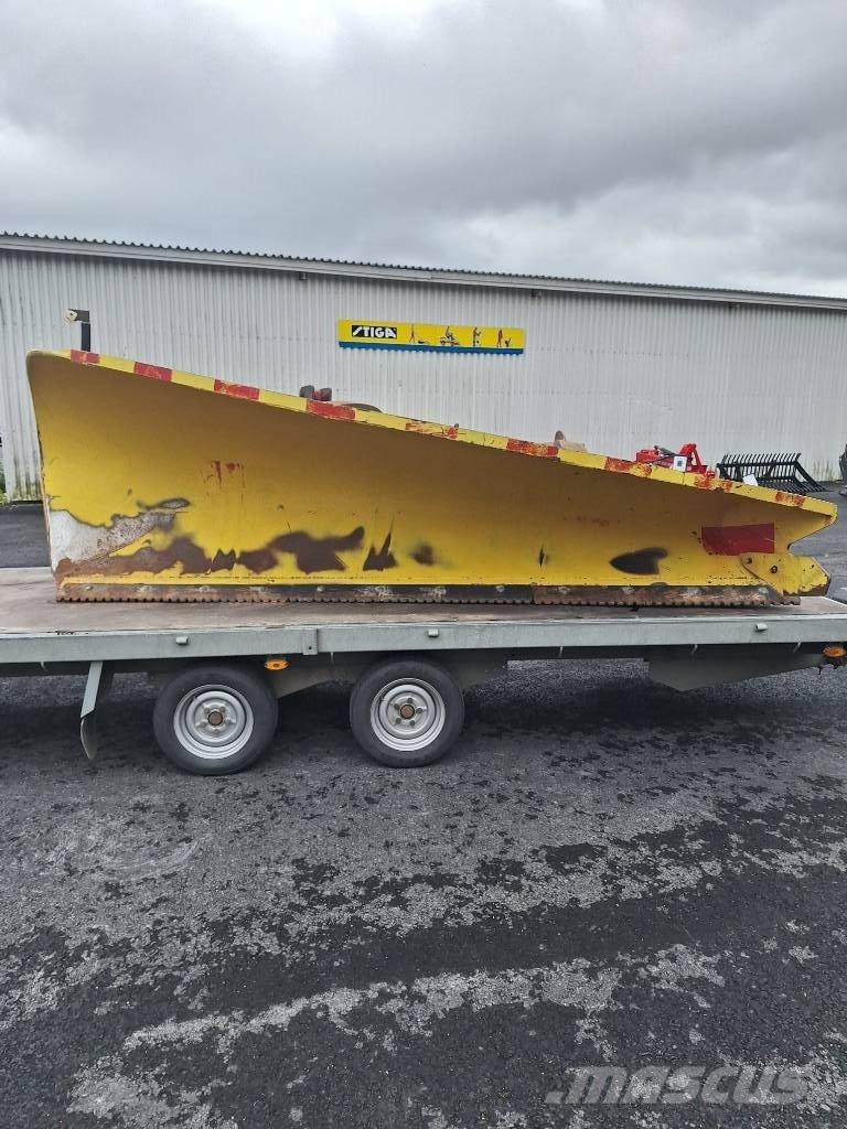 Ajax 2800 H Lumiaura Lâminas de neve e arados