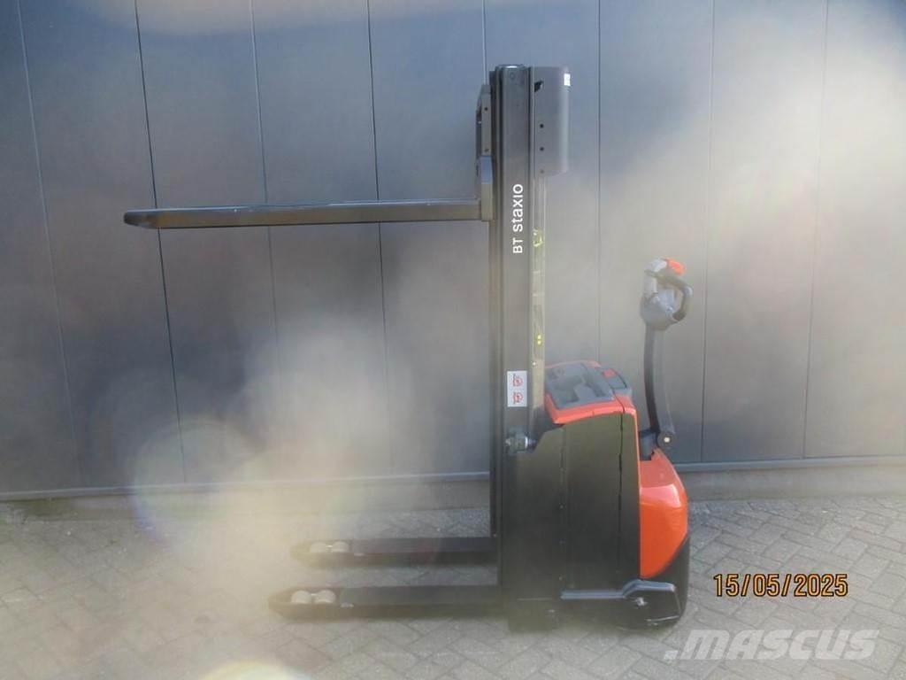 BT SWE 120 Empilhador para operador externo