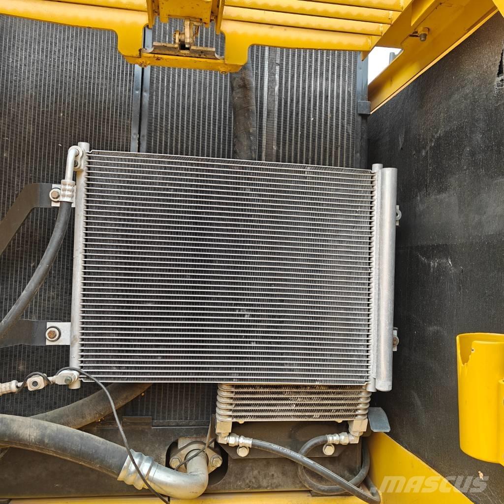 Komatsu 220-8 Escavadeiras de esteiras