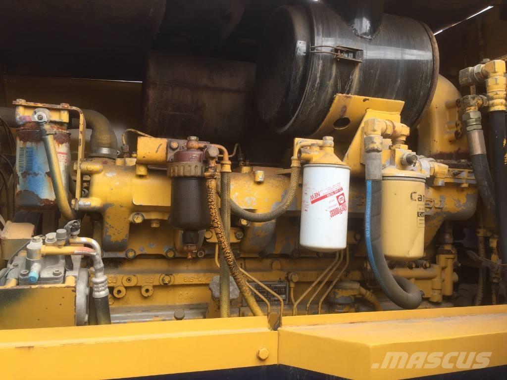 Komatsu GD 623 A Motoniveladoras