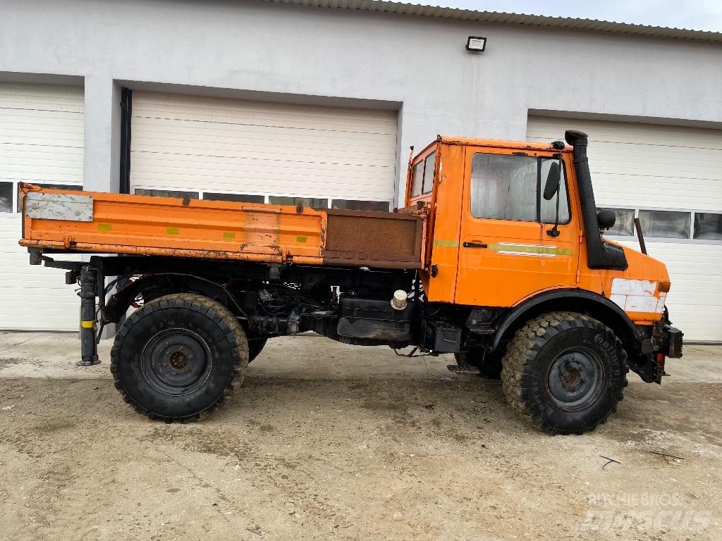 Mercedes-Benz Unimog Máquinas utilitárias