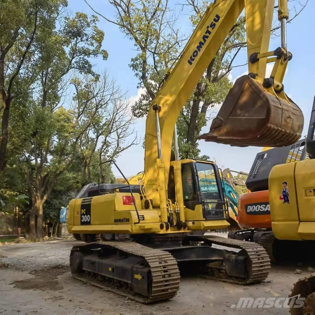 Komatsu PC 300 Escavadeiras de esteiras