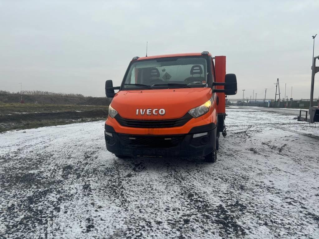 Iveco DAILY 35C14 Carrinhas de caixa fechada