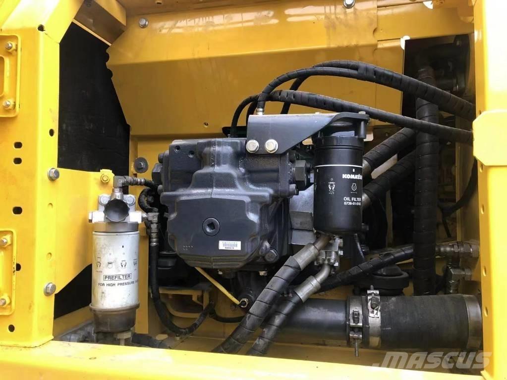 Komatsu PC 210 LC Escavadeiras de esteiras