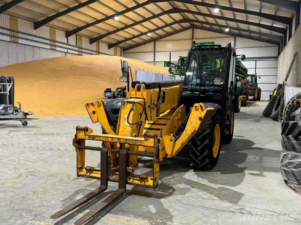 JCB 535-140 Manipulador telescópico