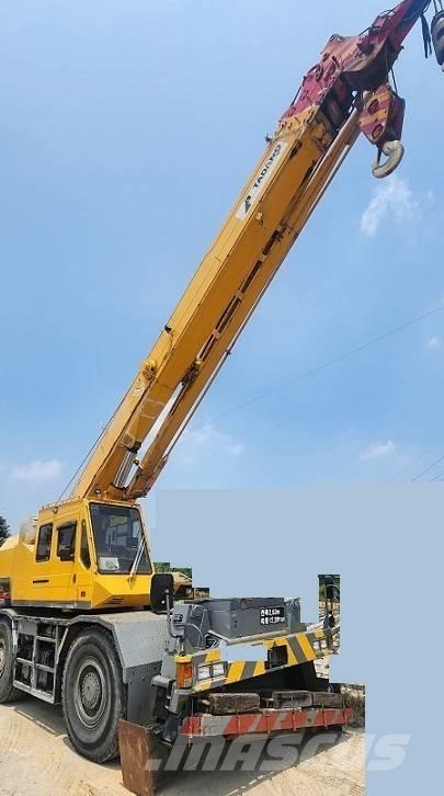Tadano TR250M-5 Gruas Fora-de-estrada