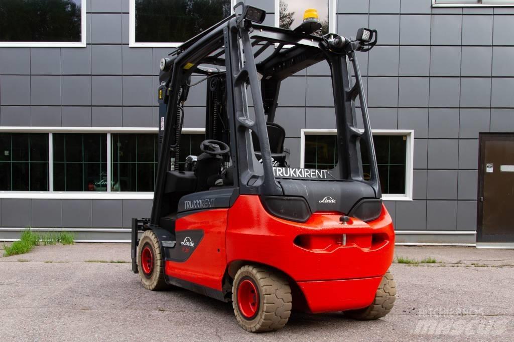 Linde E30-01 Empilhadores eléctricos