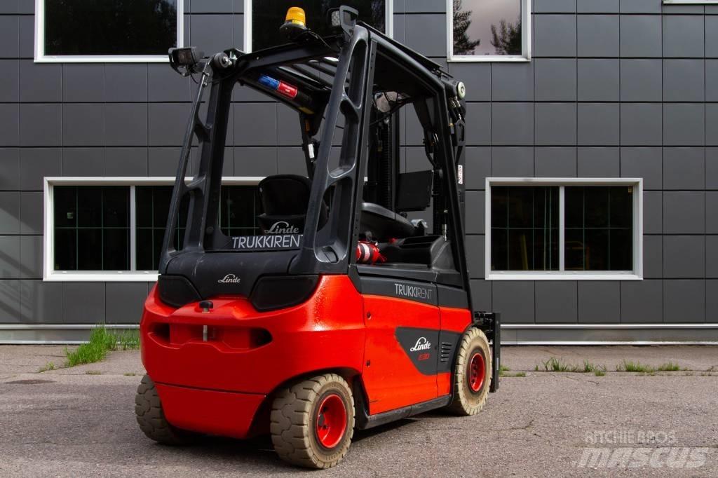 Linde E30-01 Empilhadores eléctricos