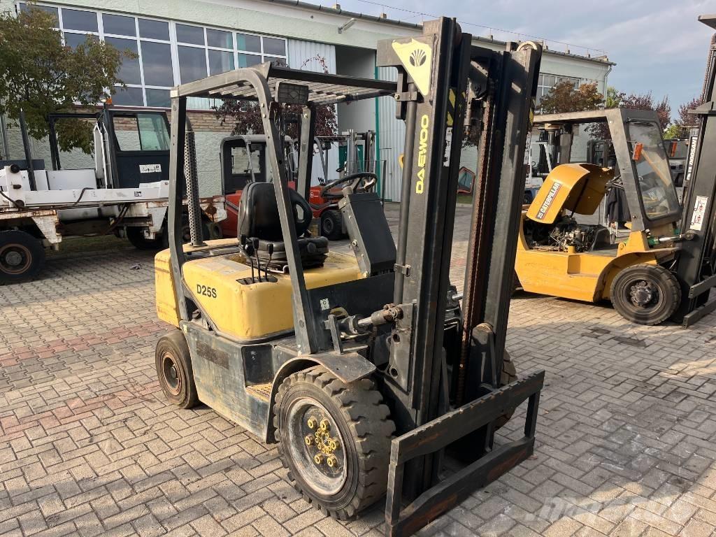 Daewoo D25S3 V-2311 Empilhadores Diesel