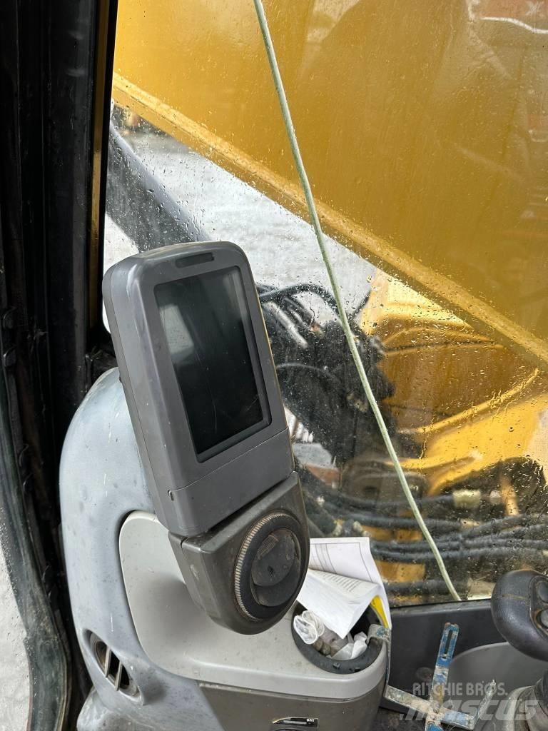 CAT 325DL Escavadeiras de esteiras
