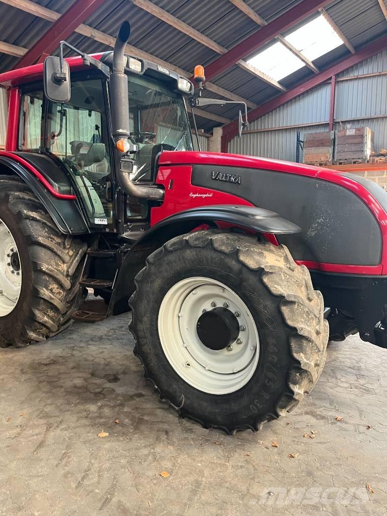 Valtra T 191 Tratores Agrícolas usados