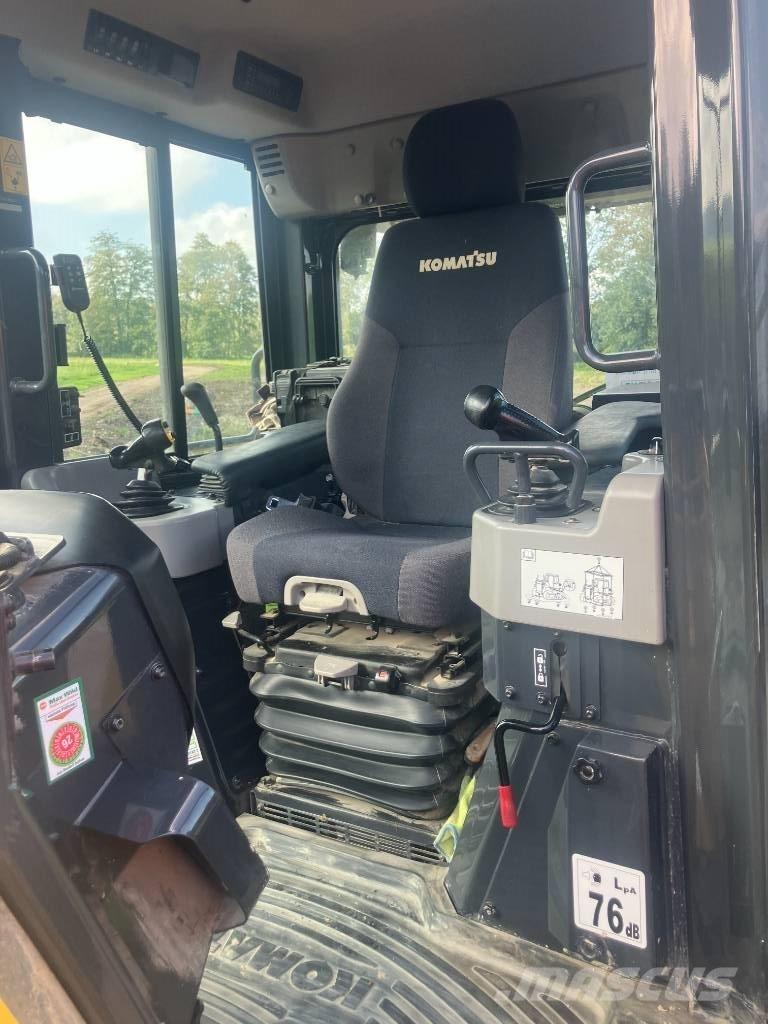 Komatsu D51PXi - 24 Dozers - Tratores rastos