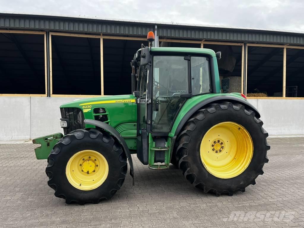John Deere 6120 Tratores Agrícolas usados