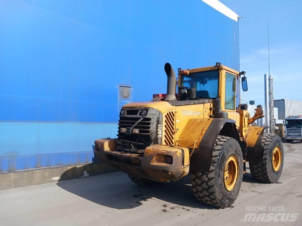 Volvo L 120 E Carregadeiras de rodas