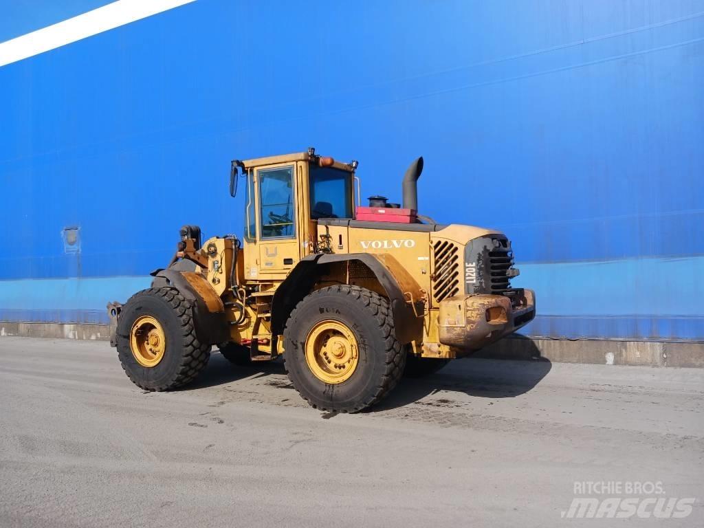 Volvo L 120 E Carregadeiras de rodas