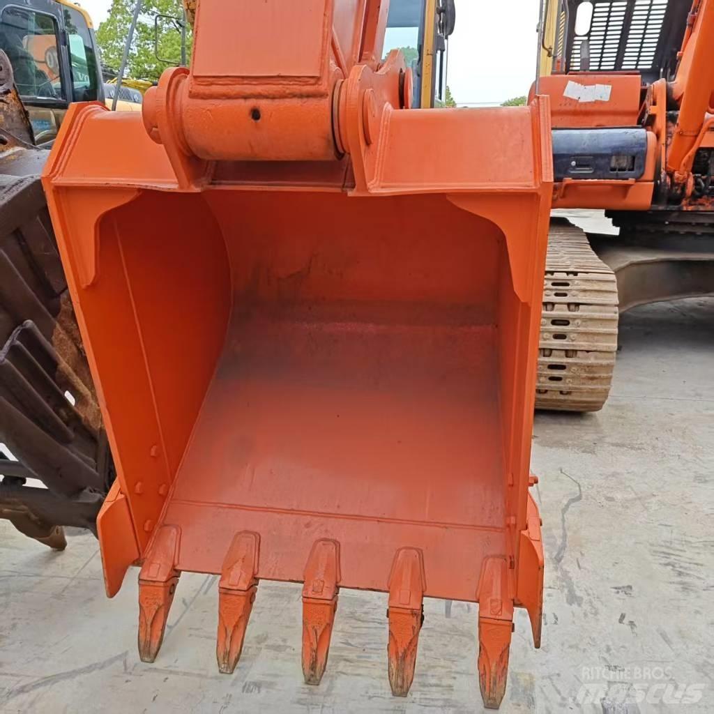 Hitachi ZX 210 Escavadeiras de esteiras