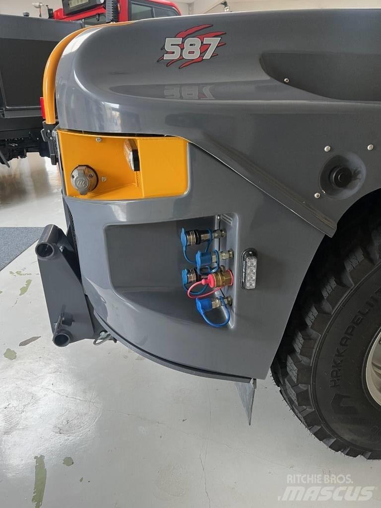 LM Trac 587 Máquinas utilitárias