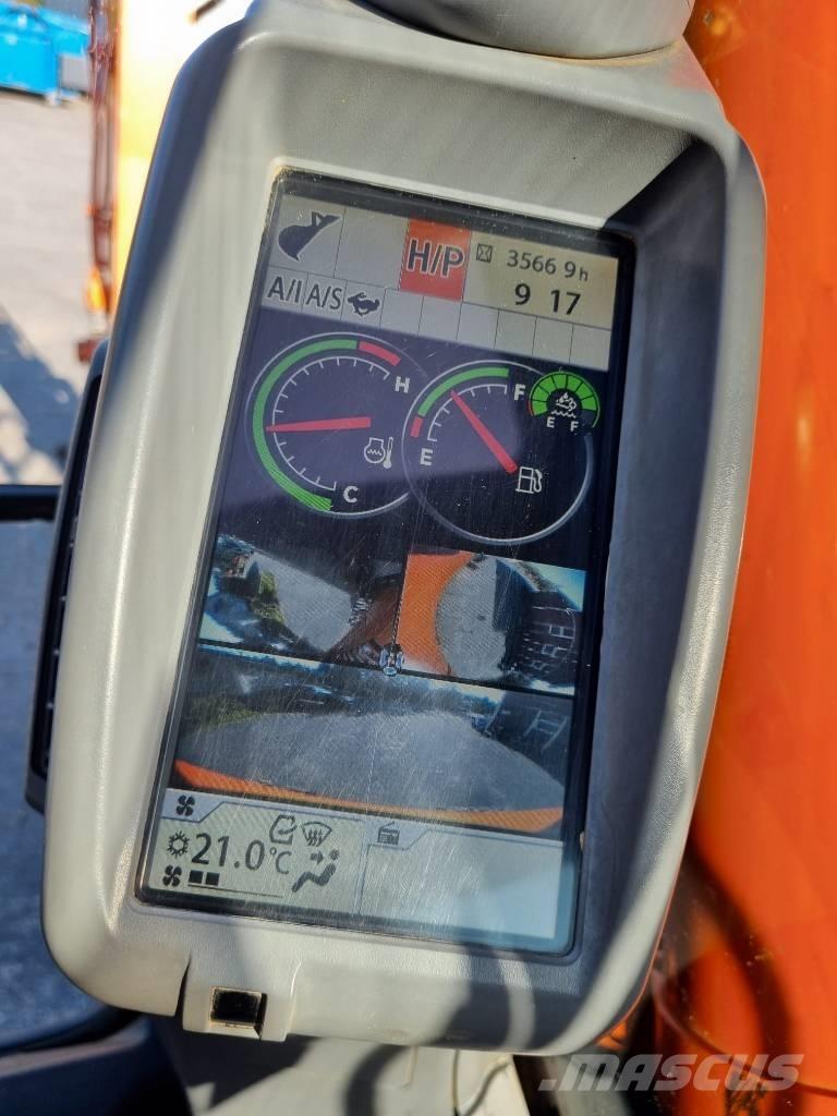 Hitachi ZX 135 US-6 Escavadeiras de esteiras