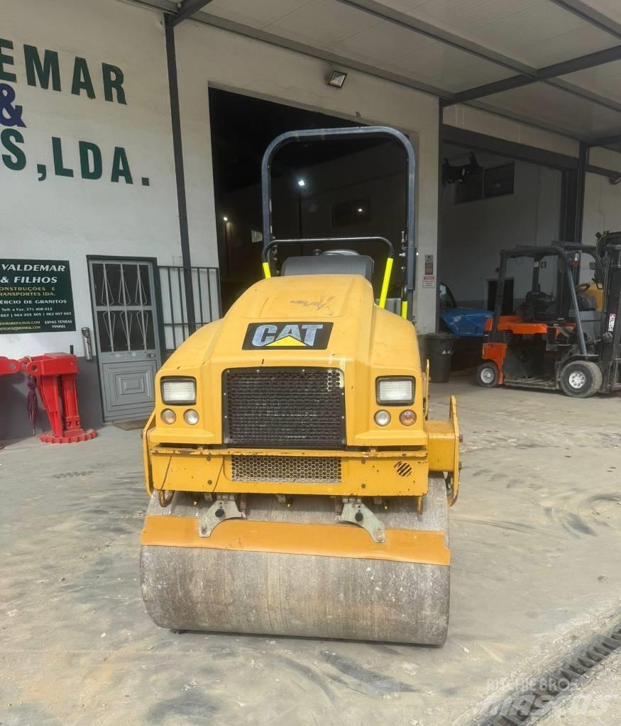 CAT CB 24 B, CB24 Cilindros Compactadores tandem