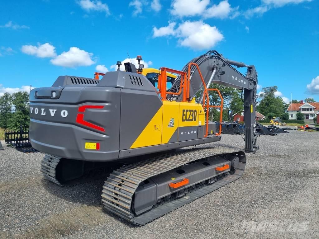 Volvo EC 230 FL Escavadeiras de esteiras