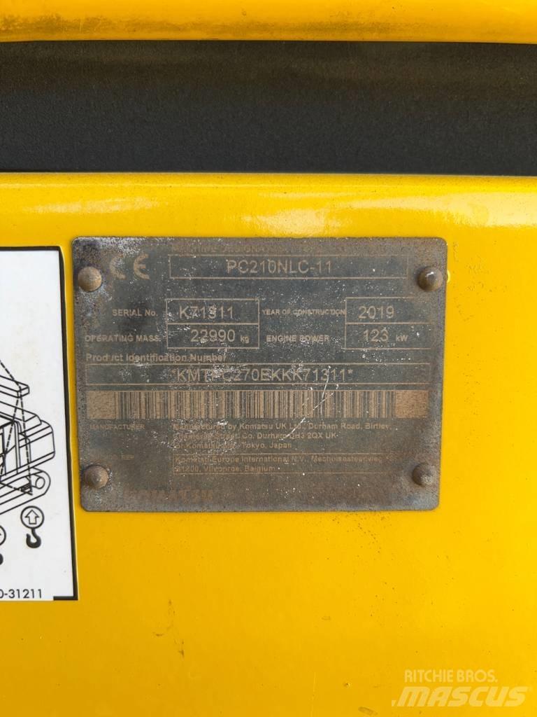 Komatsu PC210NLC-11 Escavadeiras de esteiras