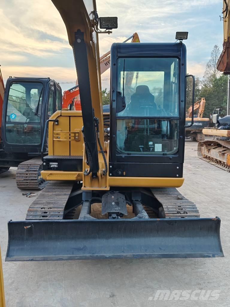 CAT 305.5 Miniescavadeiras