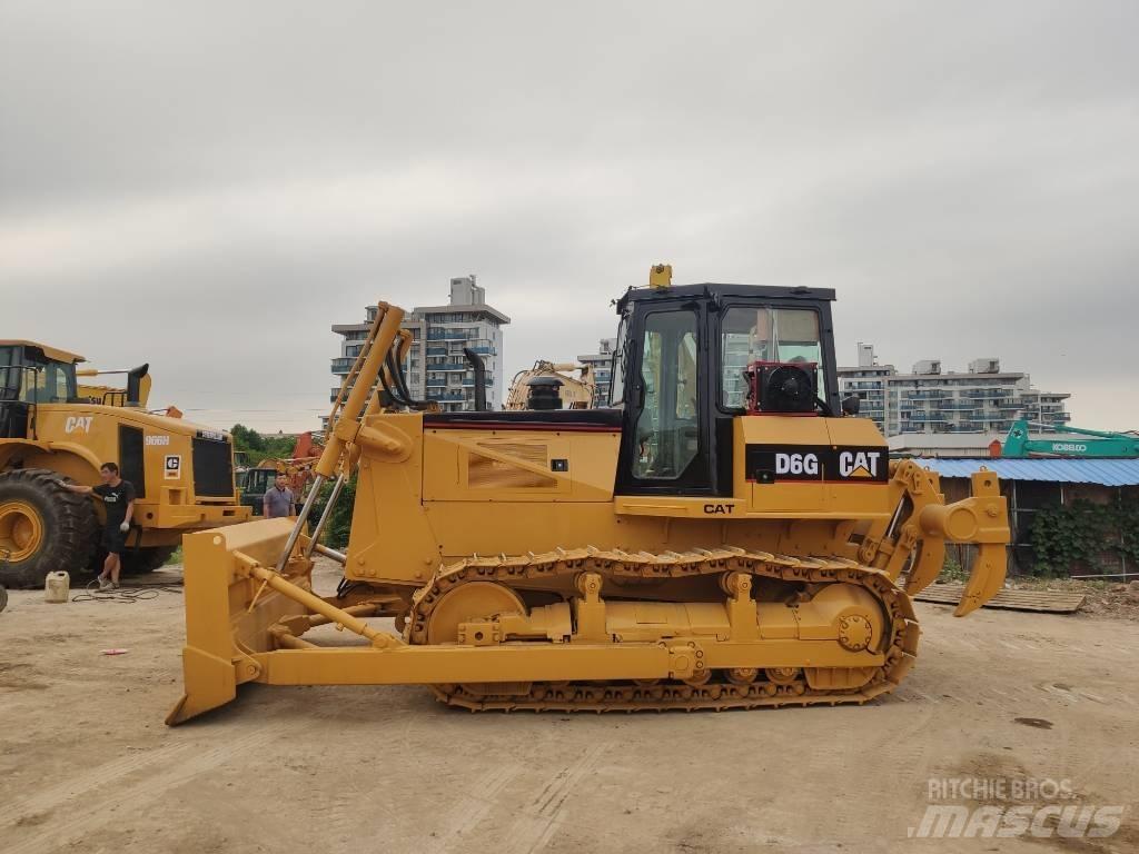 CAT D 6 G Dozers - Tratores rastos