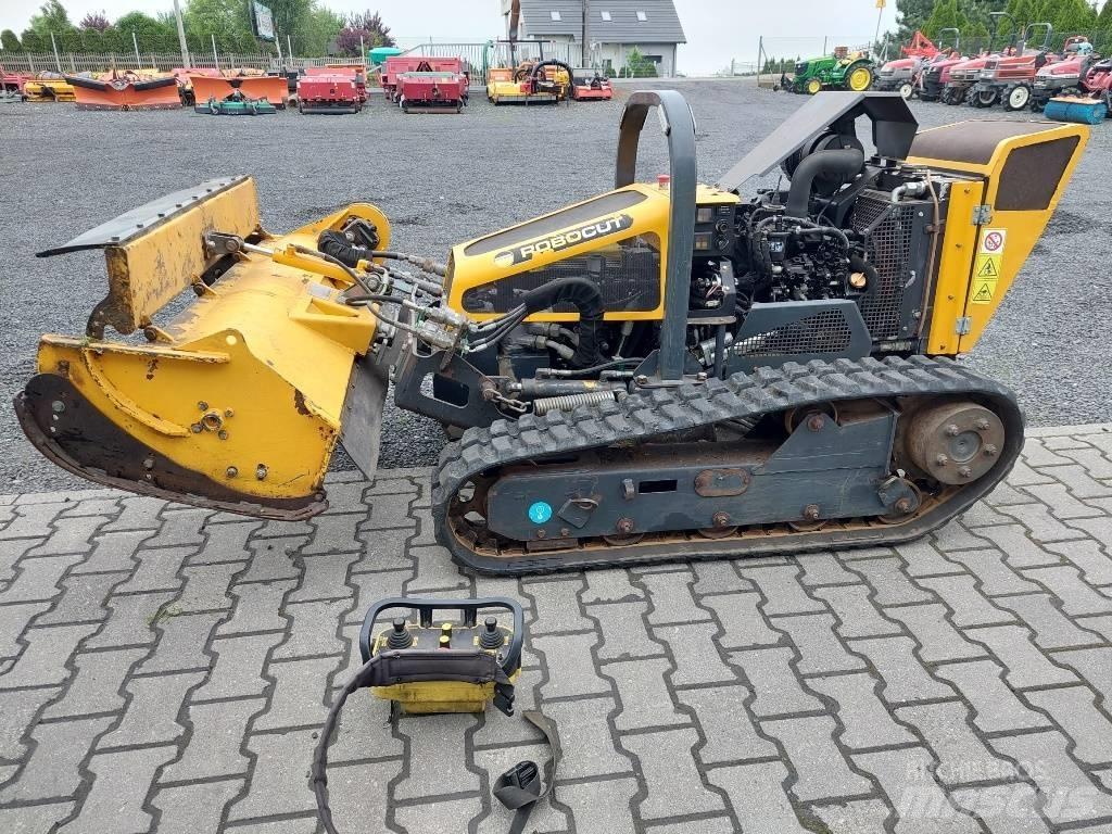 McConnel Robocut 130 Corta-Relvas Robóticos