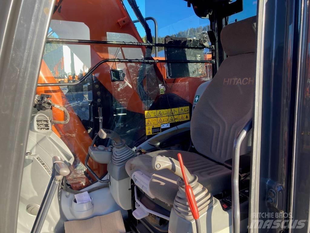 Hitachi ZX225USLC-5 Escavadeiras de esteiras