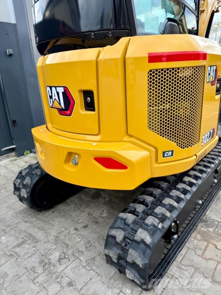CAT 302.7 CR Miniescavadeiras