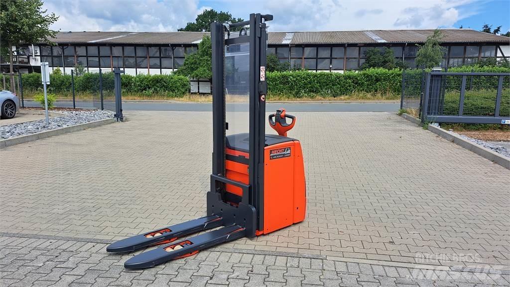 Linde L16i Empilhador para operador externo