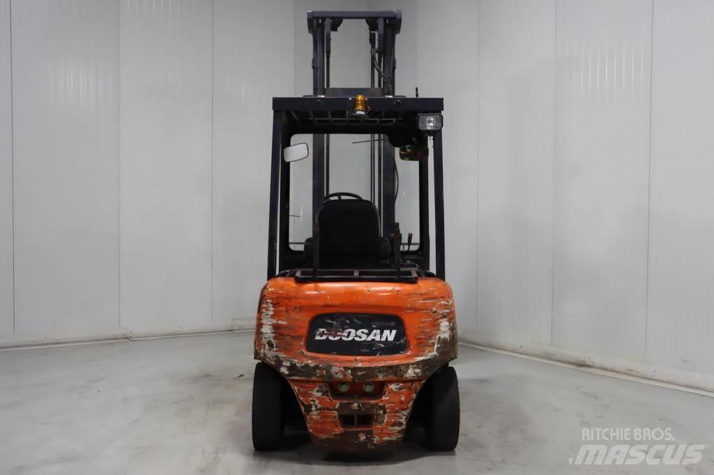 Doosan B45X-5 Empilhadores eléctricos