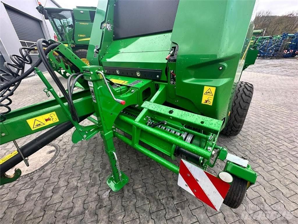 John Deere V461M Enfardadeira de rolos