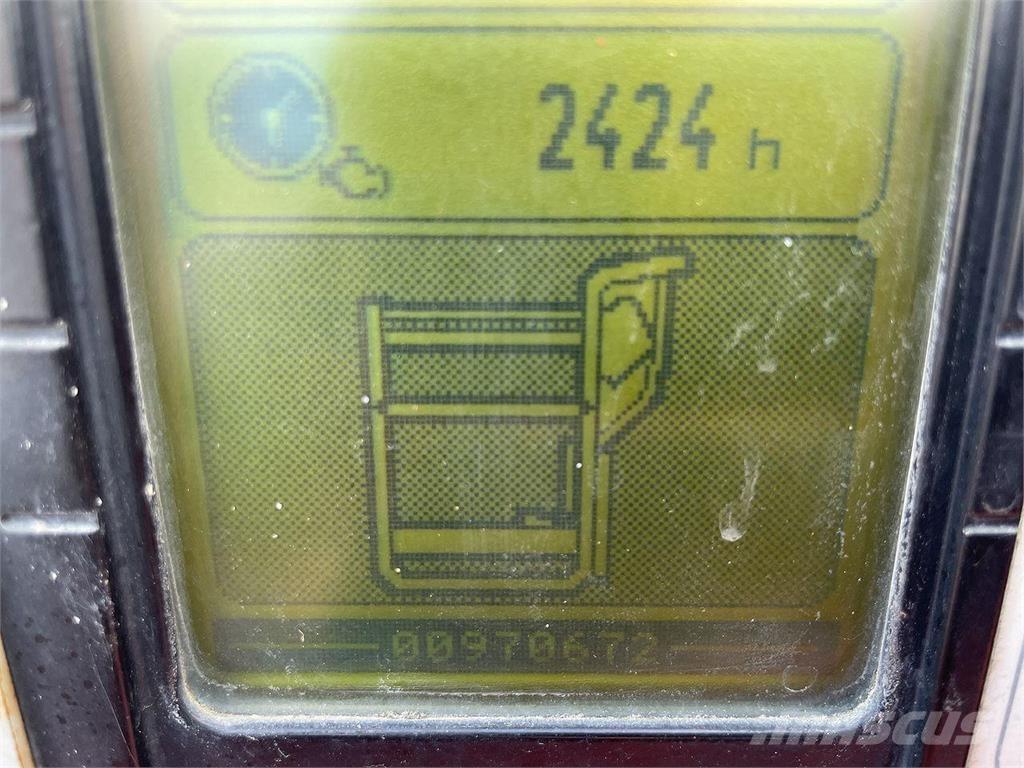 Manitou 160ATJ+ RC Elevadores braços articulados