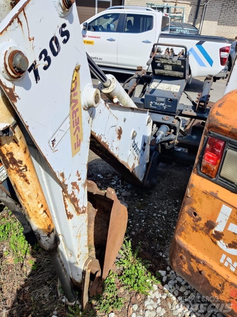 Bobcat S750 Retroescavadoras