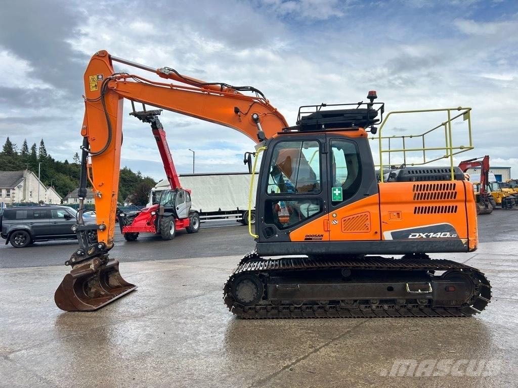 Doosan DX140 LC Escavadeiras de esteiras