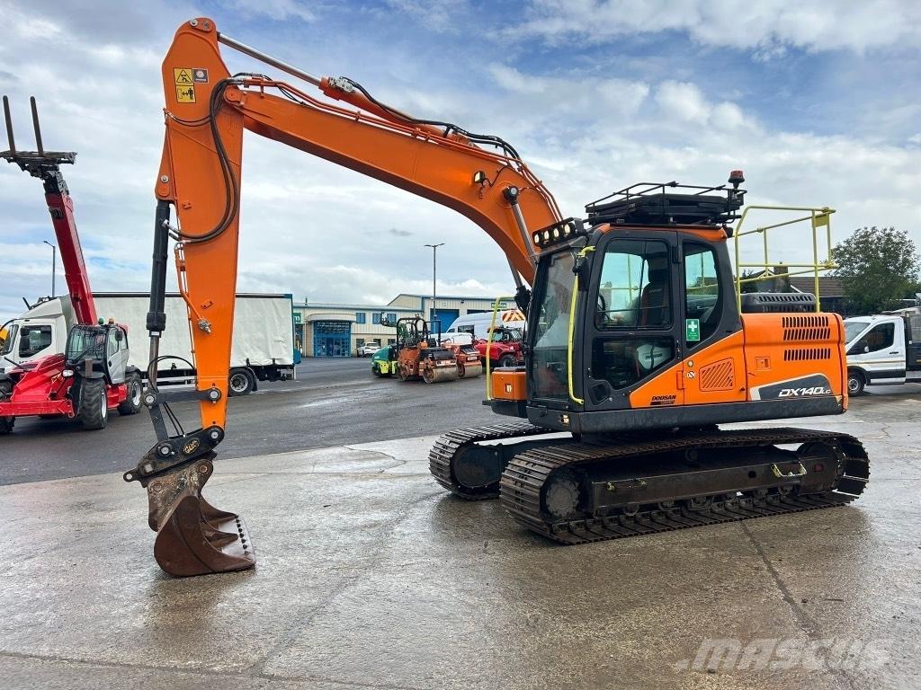 Doosan DX140 LC Escavadeiras de esteiras