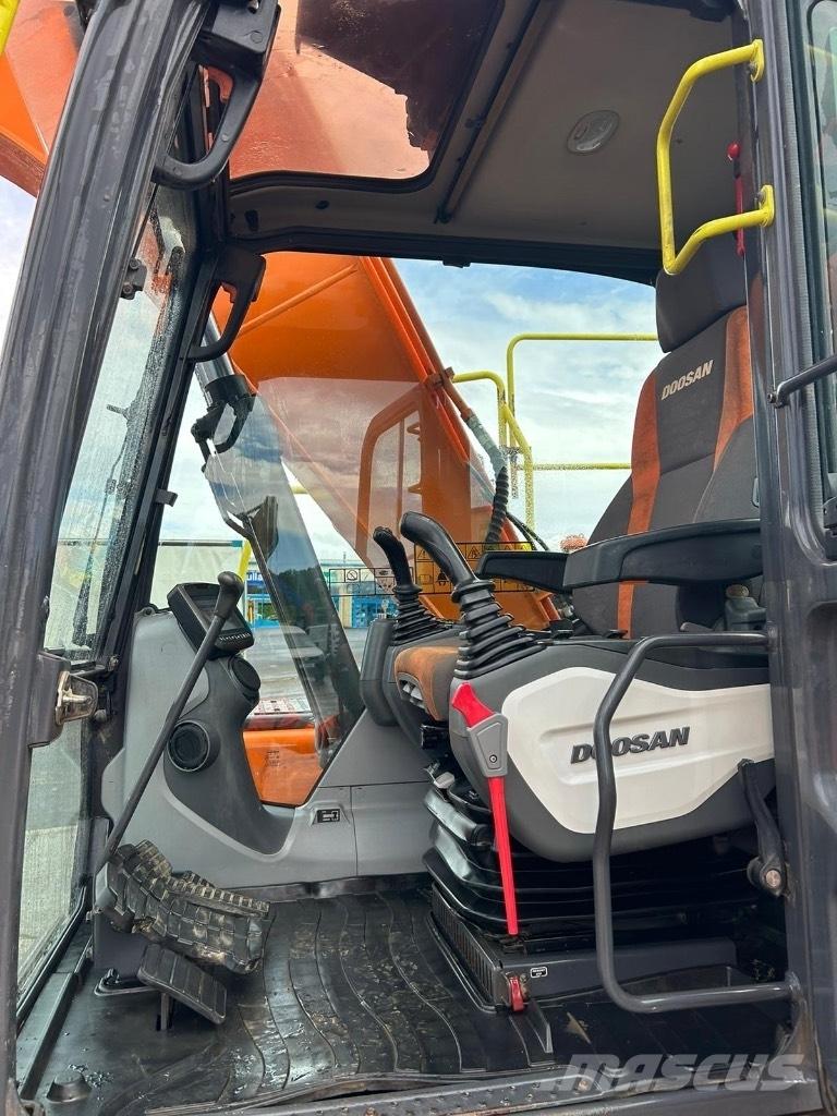 Doosan DX140 LC Escavadeiras de esteiras