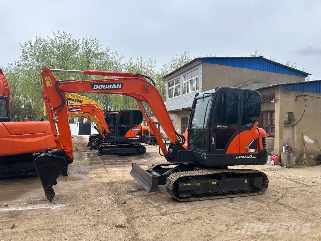 Doosan DX60 Escavadeiras de esteiras