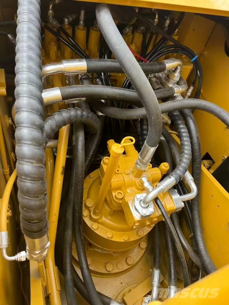 CAT 320 D2L Escavadeiras de esteiras