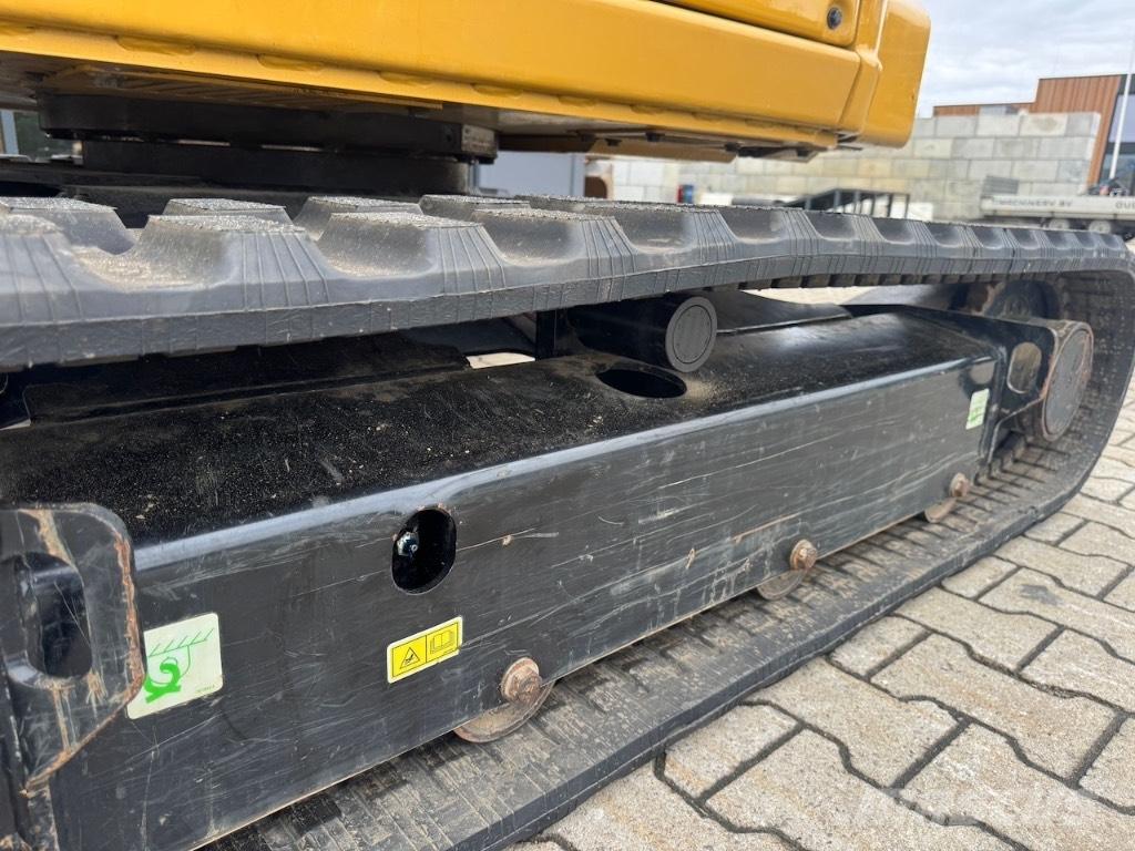 CAT 303.5 CR Miniescavadeiras