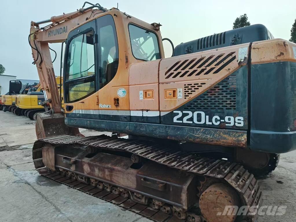 Hyundai R220LC-9S Escavadeiras de esteiras