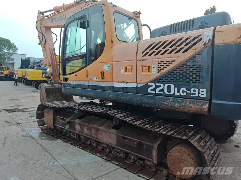 Hyundai R220LC-9S Escavadeiras de esteiras