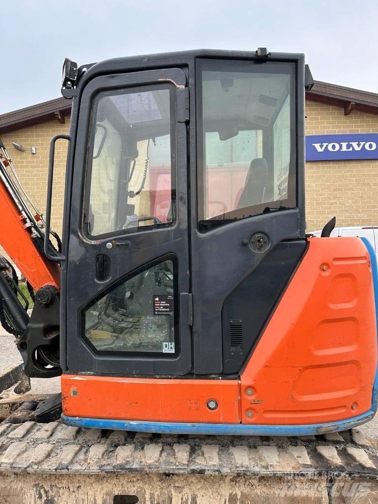 Hitachi ZX 65 US B-5 Miniescavadeiras