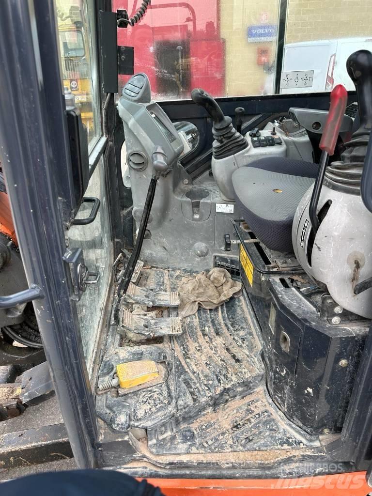 Hitachi ZX 65 US B-5 Miniescavadeiras