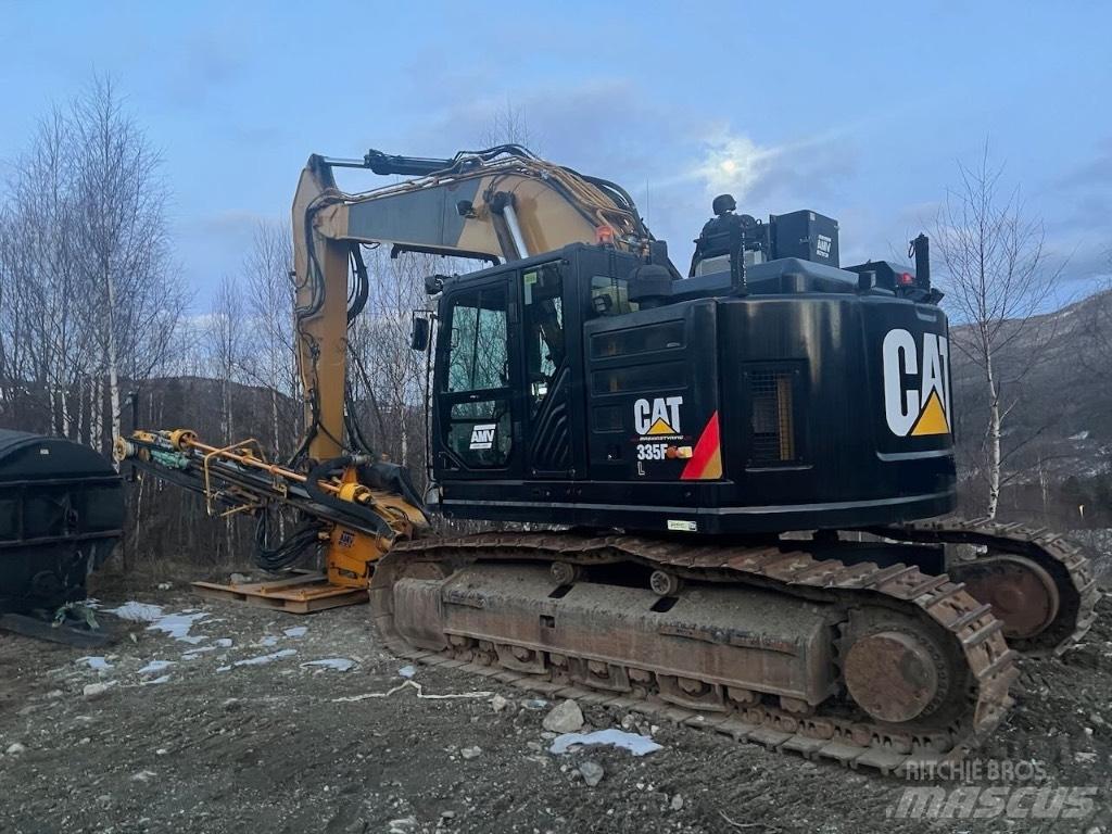 CAT 335 F L CR Perfuradoras de superfície