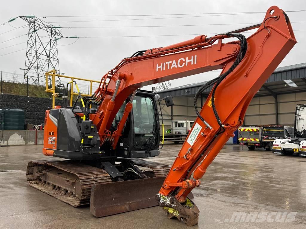 Hitachi ZX 135 US-7 Escavadeiras de esteiras