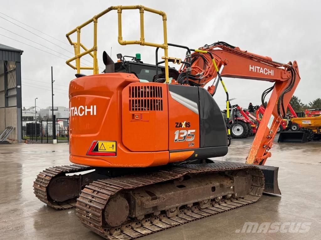 Hitachi ZX 135 US-7 Escavadeiras de esteiras