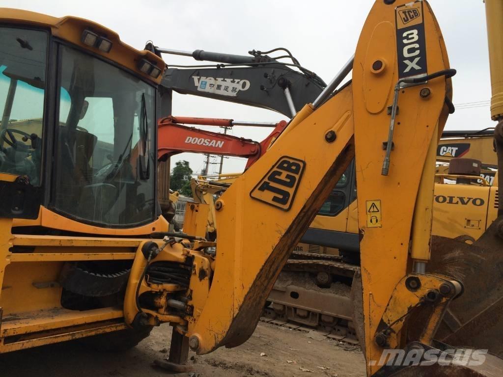 JCB 3CX Retroescavadeiras